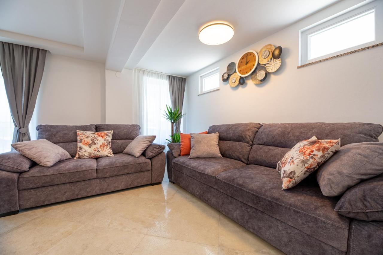 Apartment Miko Sveti Ivan Dobrinjski Dış mekan fotoğraf